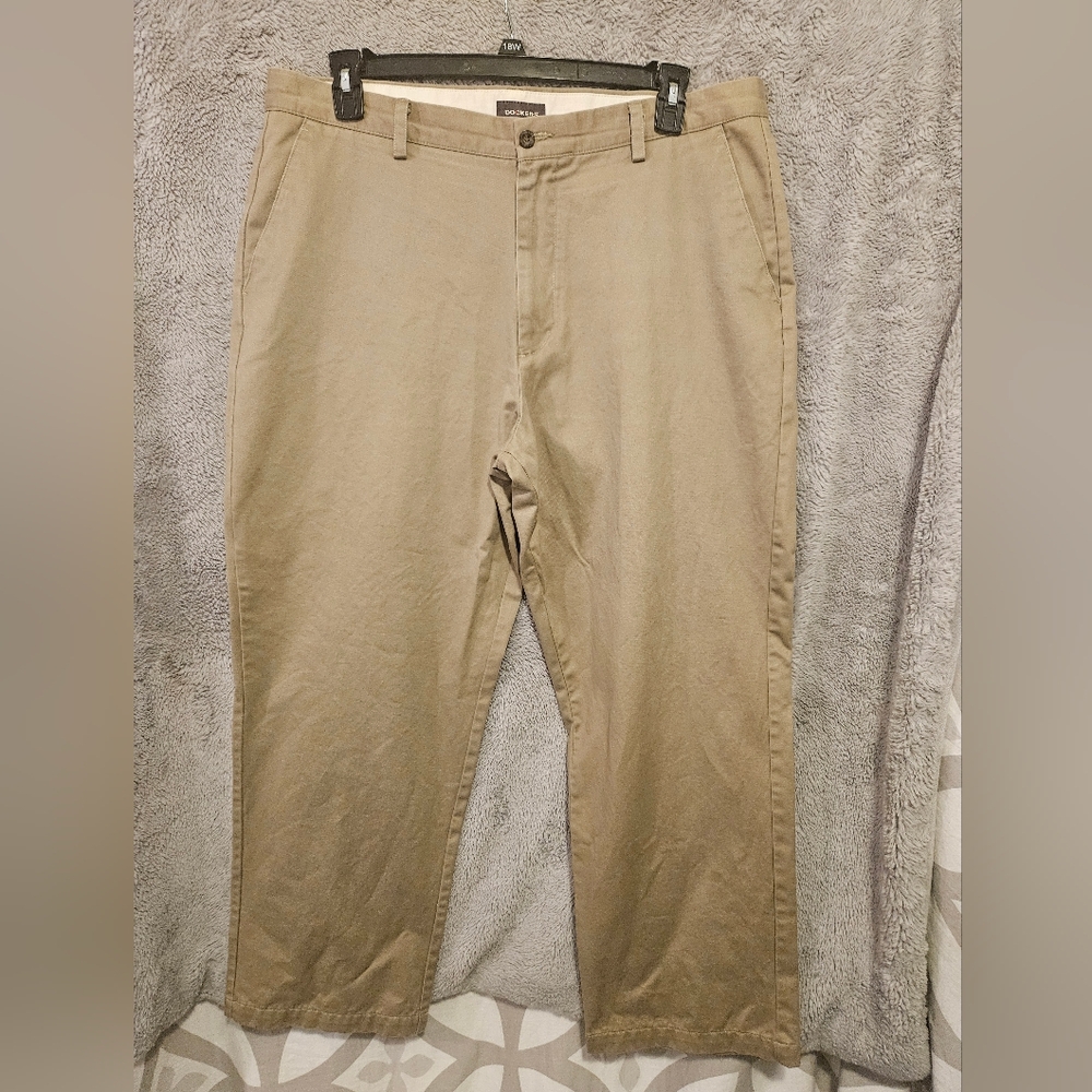 Dockers D3,  Mens Pants, 38x30, Chino, Tan Khaki, Beige, Casual Comfort